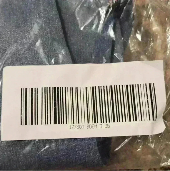 Alloy Apparel London Low Rise Light Wash Skinny Stretch Denim Jeans - Picture 9 of 10